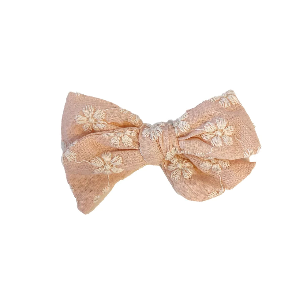 Blanca Sløjfe Lyserød Hos Frisøren Baronen