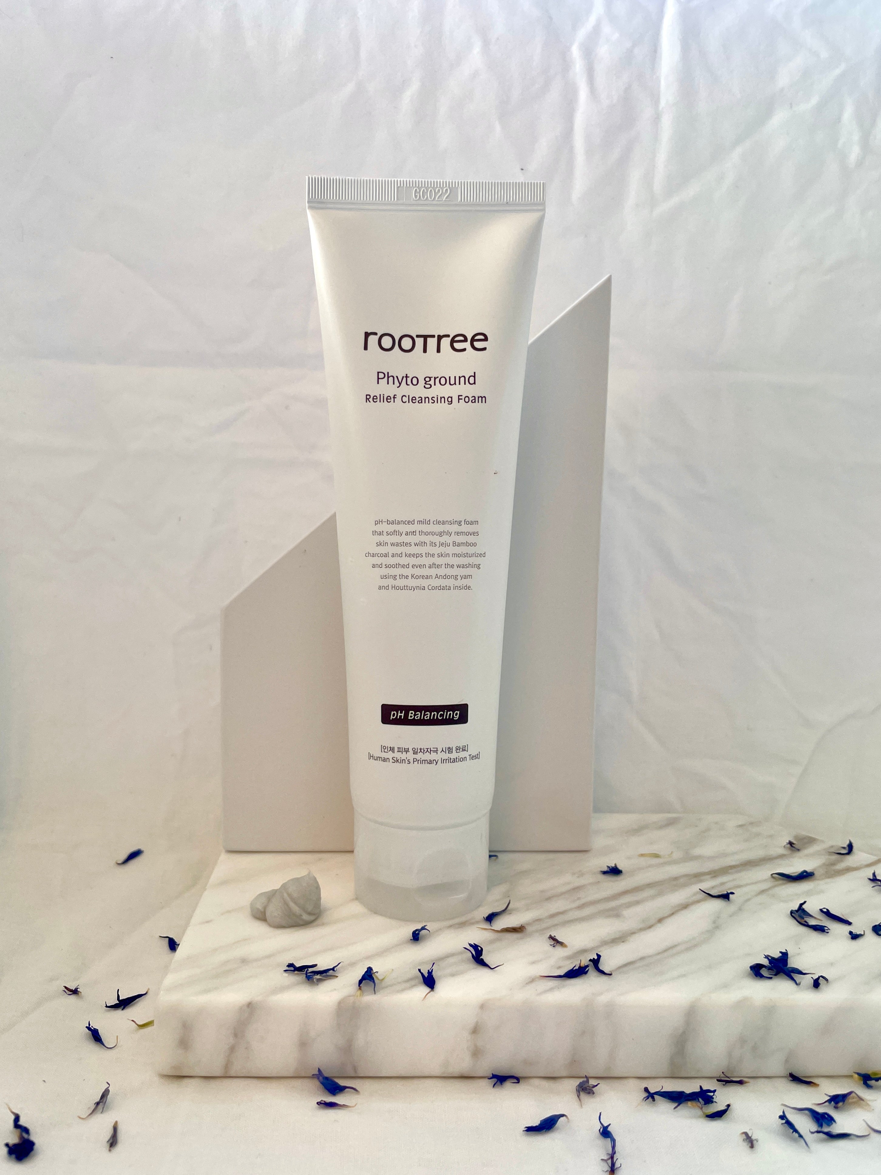 Rootree Phyto Ground Relief Cleansing Foam